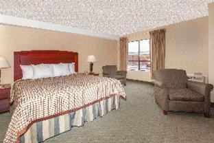 Days Inn By Wyndham Utica Szoba fotó